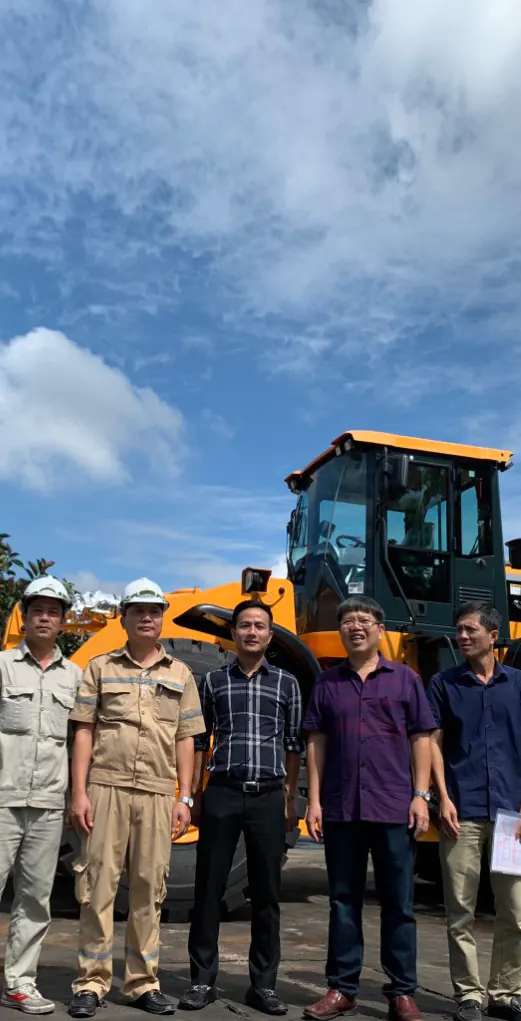 Máy xúc Hyundai chính hãng